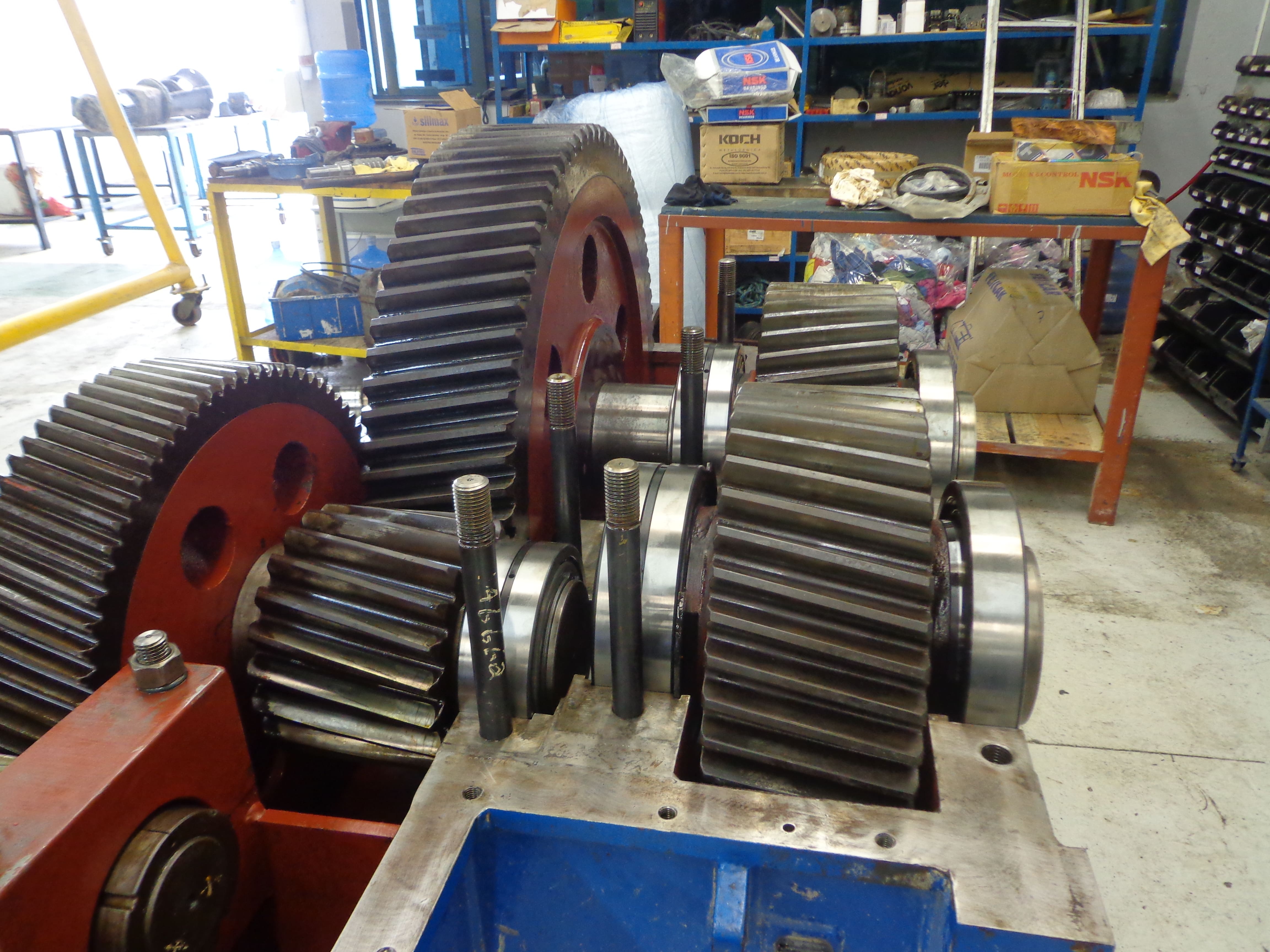 manutenção equipamentos pesados 02 (1).jpg